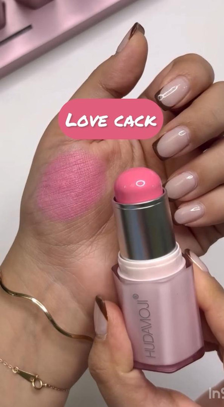 رژگونه استیکی طرح شیگلم