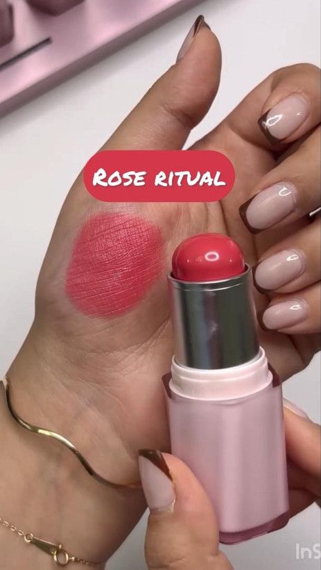 رژگونه استیکی طرح شیگلم