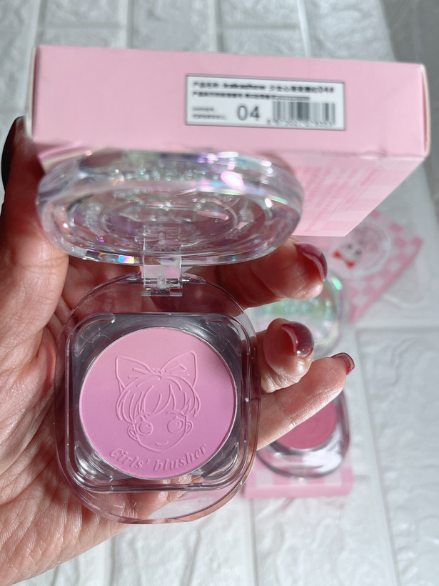 رژ گونه پنککی با رنگ صورتی مات