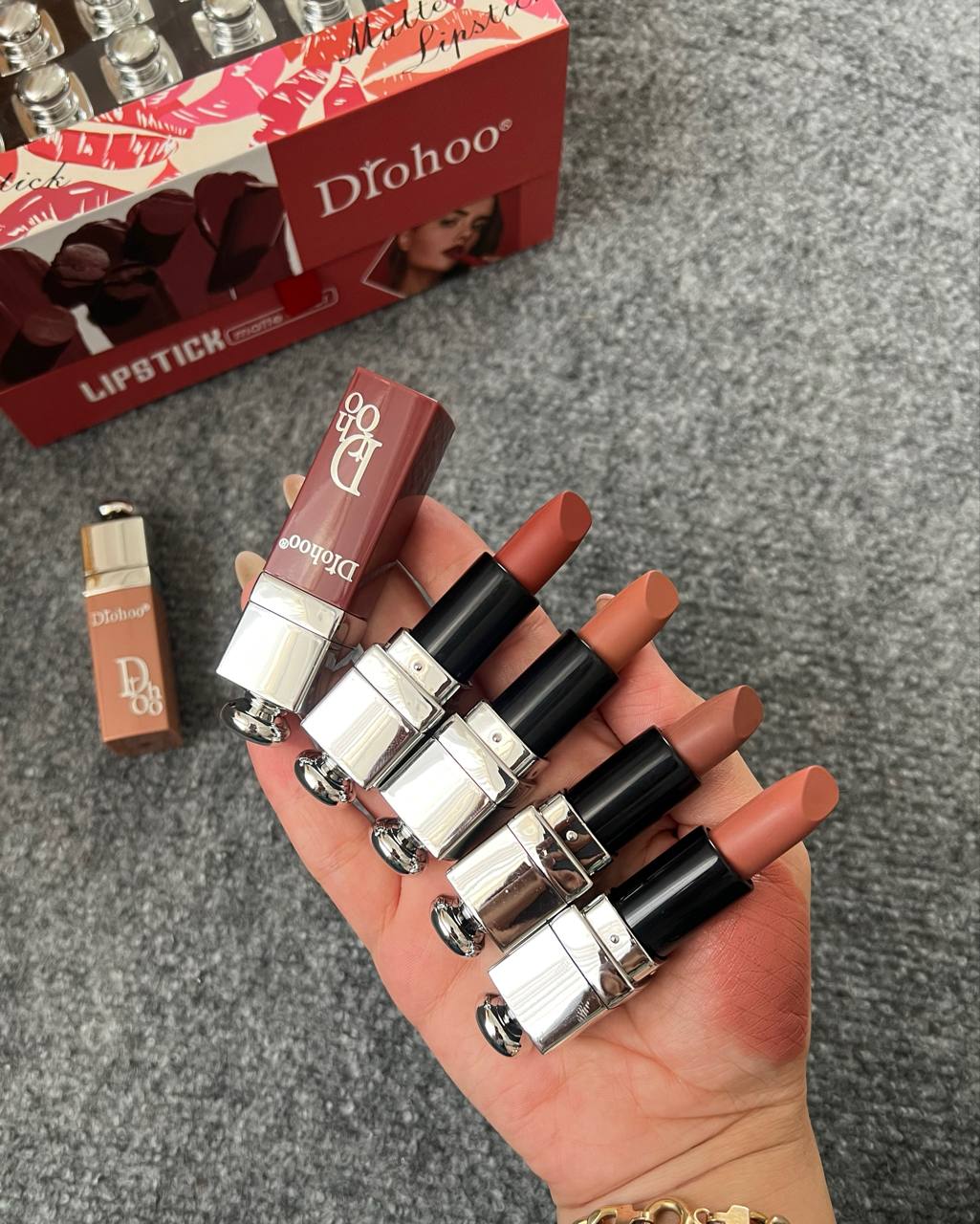 رژ لب جامد رنگ های نود و ملایم