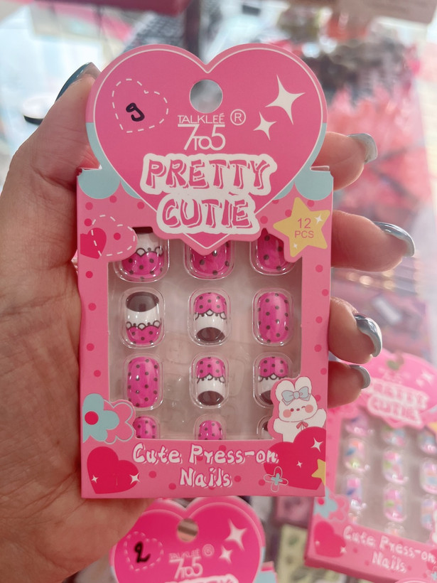 ناخن مصنوعی بچه گانه