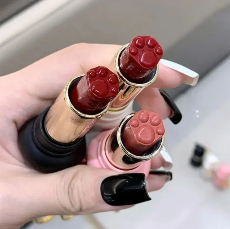 رژ و بالم لب خرسیgegebear